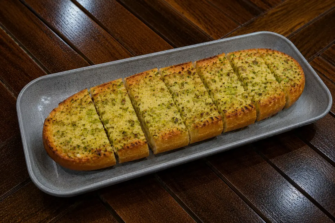 Pão alho poró